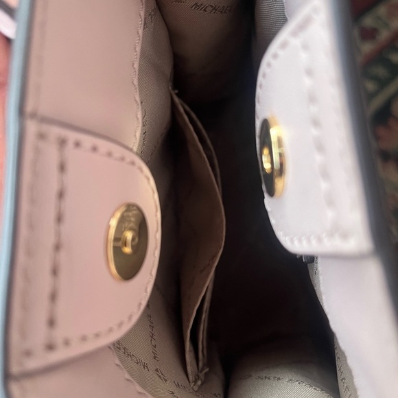 MICHAEL KORS Powder Pink Leather Mercer XS Convertible Crossbody Like new - Picture 6 of 10